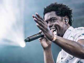 Hoe Typhoons 'Bumaye' ter wereld kwam?