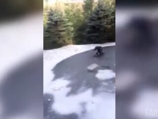 Vallende schep klinkt als 'Smells Like Teen Spirit'