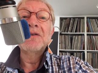 De pianoversie van 'Drank & Drugs'