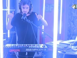 OIJ maakt cinematic electropop