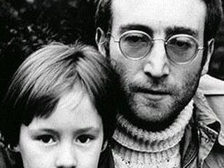 Nooit meer uit de schaduw (van papa of mama)