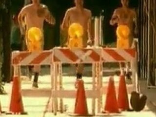 Moet je kijken: Blink-182 in een GTA-jasje