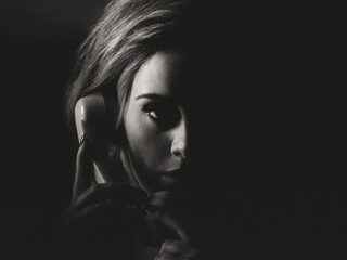 Adele breekt Youtube-record met 'Hello'