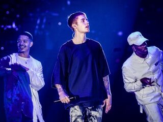 Hand In Hand: Beroemdheden vragen hulp voor orkaanslachtoffers