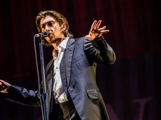 Speelt Arctic Monkeys ineens een nieuwe track live?!