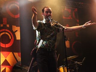 De Staat primeurt nieuw werk live in 3voor12 Radio