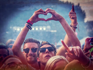 Je weet dat je muziekverslaafd bent als...