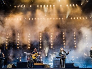 Even lachen met Mumford & Sons