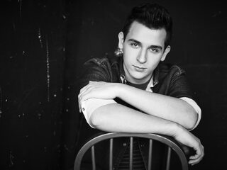 Nielson brengt onverwacht nieuw album uit