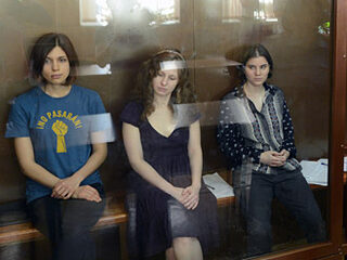 Madonna kondigt Pussy Riot aan bij concert