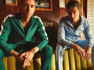 3voor12: The Last Shadow Puppets: “Ik zie een spook! Zag je ook een spook?”