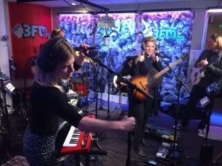 Kijk terug: Sue The Night live in 3voor12 Radio