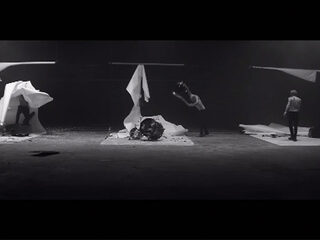 Alles moet kapot in de nieuwe video van Biffy Clyro