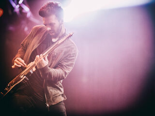 "Verbied alle muziek!"