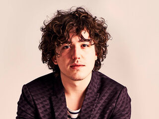 De jarige Janieck Devy live bij Giel