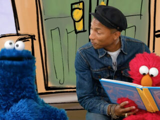 Pharrell op bezoek in Sesamstraat