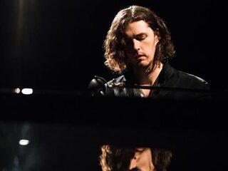 Hozier kroop in de huid van Tarzan