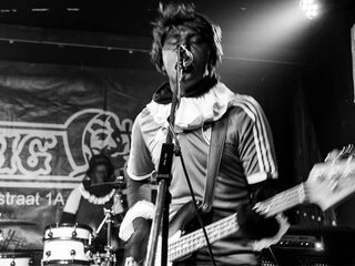 Sint is not dead: Sint-182 speelt 'All The Pakjes' en 'Hey Ho, Stoomboot'