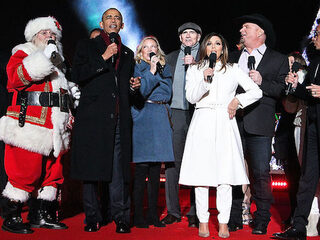 Obama zingt Jingle Bells met Chance The Rapper