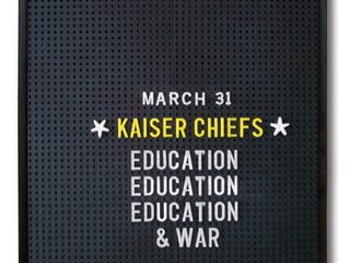 Kaiser Chiefs teasen album Education Education Education & War