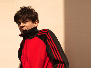 'Isombard' van Declan McKenna is de 3FM Megahit