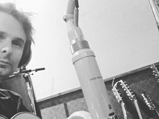 Muse zit weer in de studio