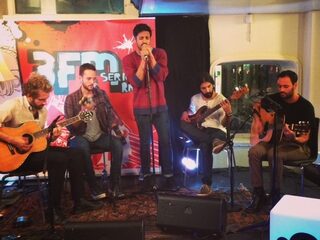 Young The Giant bij 3voor12 Radio