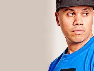 Jiggy Djé strijdt voor de vrijheid