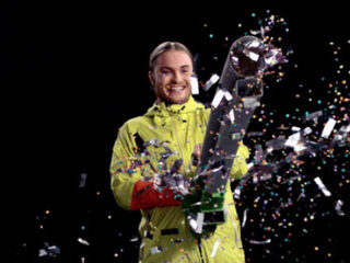 Videoprimeur: Donnie doet erotische dingen met z’n Tuinslang