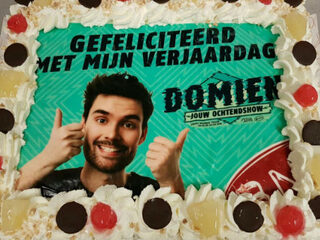 Hieperdepiep, Domien is jarig!