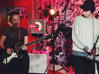 Kijk terug: ELLA live in 3voor12 Radio