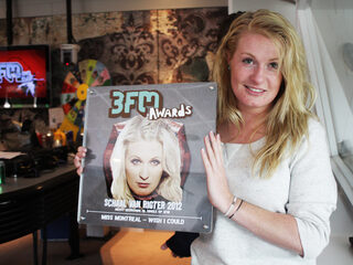 Miss Montreal wint de Schaal van Rigter