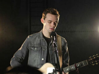 Check de 5 Essential Tracks van James TW