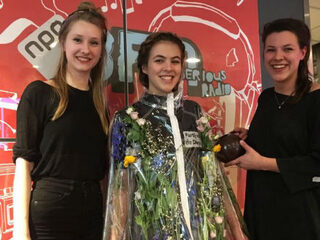 Pimp My Politician: een wandelende vaas