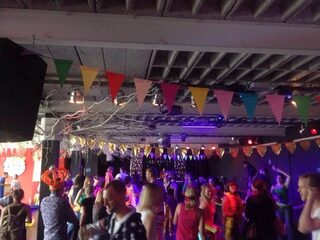 Een feestje vóór je werk: de Morning Glory Fitnessrave!