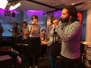 Begin je dag blij met Happy Camper en MC Fit