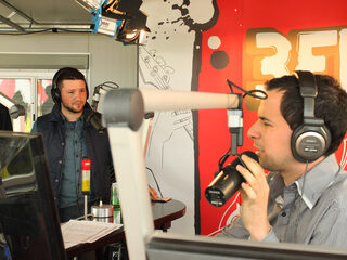Optreden van Kraantje Pappie in de 3FM studio