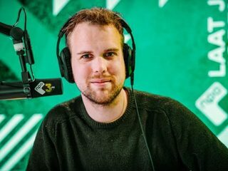 Wijnand gaat samen met hitproducers op zoek naar het geheim achter hun hits