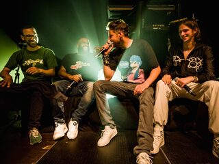 3voor12: het bizar drukke najaar van Bas Bron