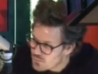 Frank breekt in bij Paul