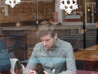 3FM'er Martijn Kardol winnaar Leids Cabaret Festival