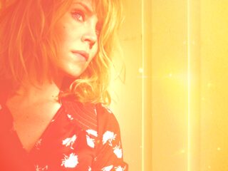 Janne Schra live op De Speelplaats