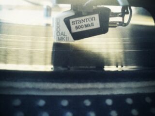 3voor12: deze Nederlander levert machines om platen te persen aan Jack White