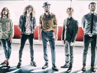 De Staat: “‘Blues Is Dead’ is een soort van heel erg fucked-up blues liedje”