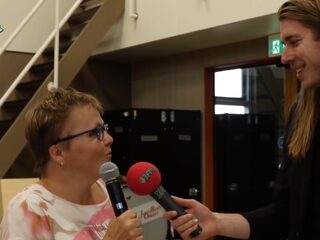 Frank gaat langs bij de Jostiband