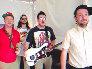 Moet Je Kijken: Mumford & Sons gaat punk!