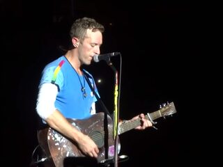 Coldplay covert 'Streets Of Philadelphia' van Bruce Springsteen
