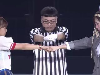 WTF, dit is het meest intense potje steen-papier-schaar OOIT