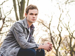 Must-see: James TW speelt 'When You Love Someone' live bij 3FM