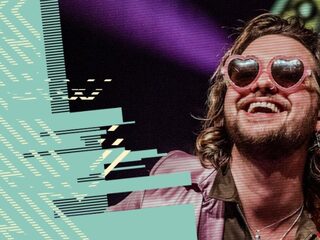 Jett Rebel wordt wakker bij Domien